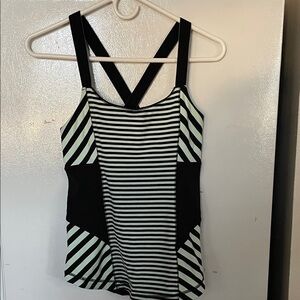 Lululemon Size 8 Striped Black and Aqua Women's Bra Tank‎